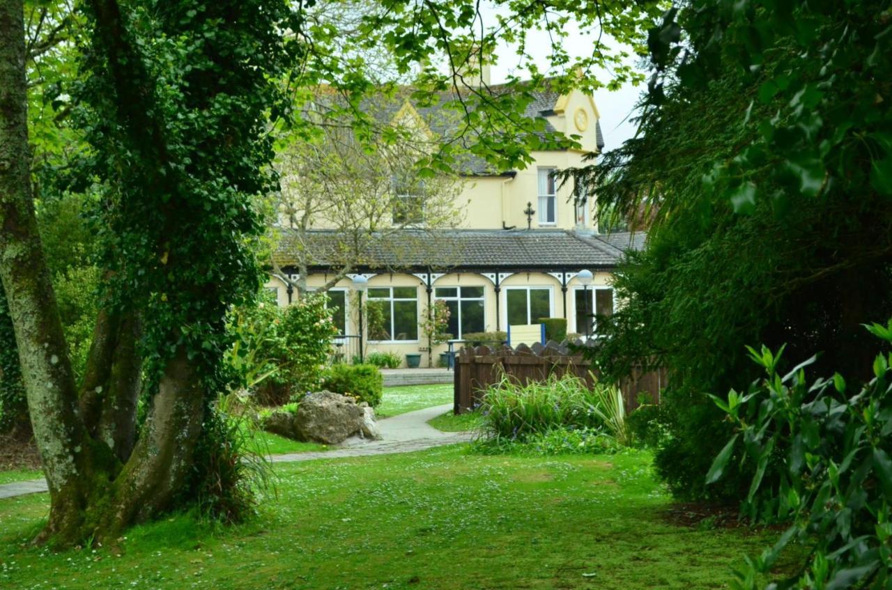 Вилла 24 Strawberry Hill, Tolroy Manor Хейл Экстерьер фото